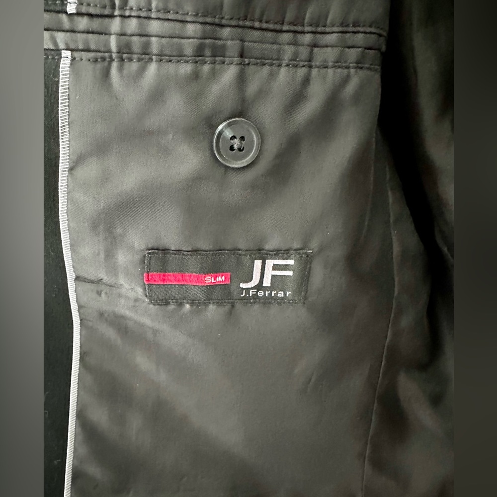 Men’s J. Ferrar Slim Fit Suit